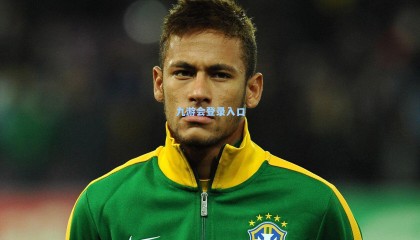 德尚留任法国队帅位但续约谈判搁置，后勤团队调整引关注，齐达内未来动向成谜