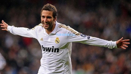 亨德森世界波制胜，媒体盛赞其决定性一击改写比赛格局