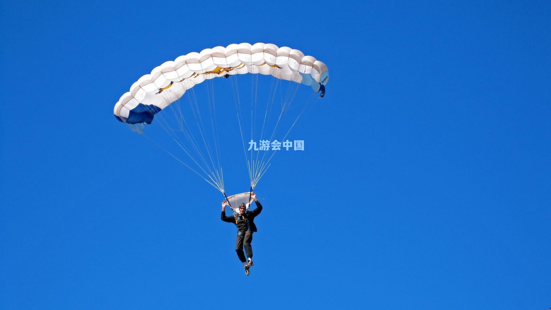 施罗德坦言肤色差异影响球迷认同，无法获得诺维茨基式热爱引深思